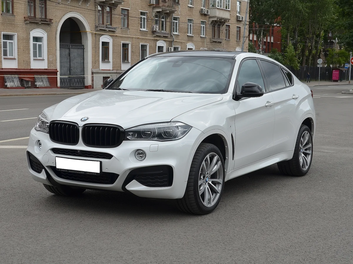 White x6. BMW x6 f16 White. BMW x6 f16 белый. БМВ х6 2017. БМВ х6 ф16 белая.