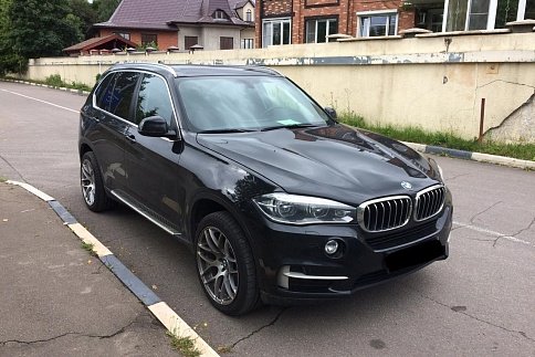 Аренда BMW X5 III (F15) черный на свадьбу