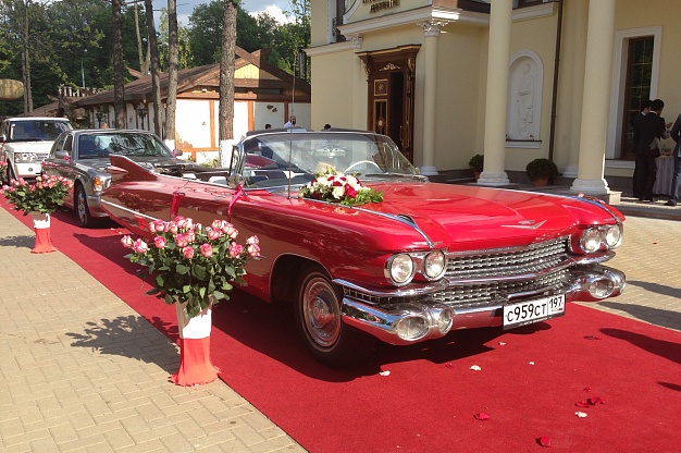 Аренда Ретро-автомобиль Cadillac кабриолет на свадьбу – фото 1