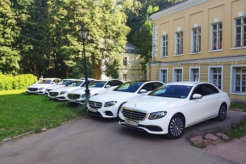 Аренда Кортеж Mercedes-Benz E-class (w213) на свадьбу