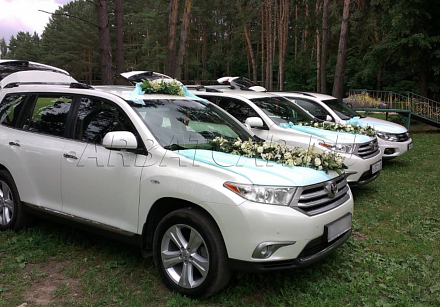 Аренда Toyota Highlander на свадьбу