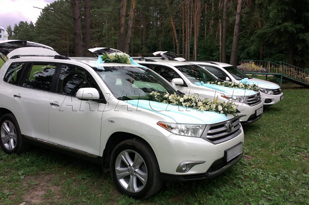 Аренда Toyota Highlander на свадьбу – фото 3