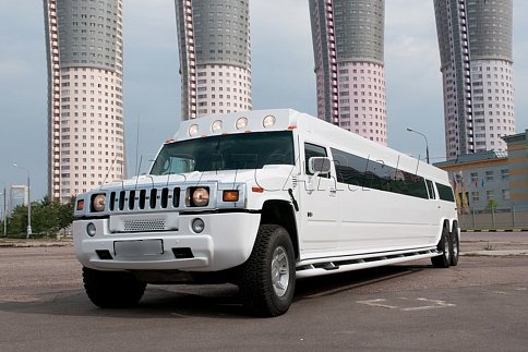 Лимузин Hummer Н2 (приподнятый потолок)