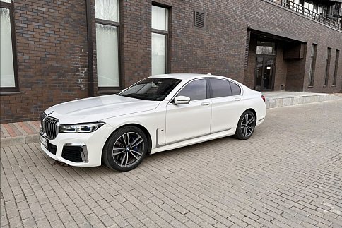 Аренда BMW 7 серии (G11/G12) Рестайлинг на свадьбу