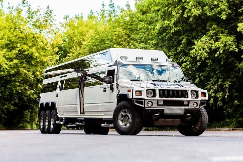 Лимузин Hummer Н2 (8 колес)