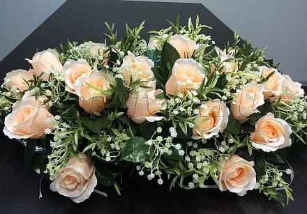 Аренда Персиковое украшение с розами на свадьбу