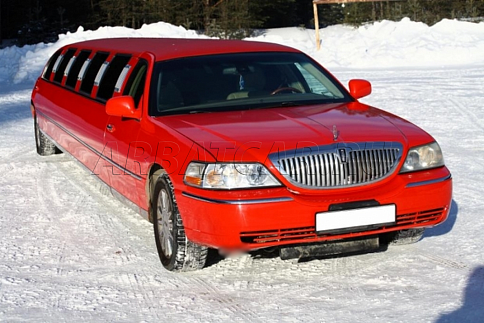 Лимузин Lincoln Town Car Giper