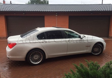 Аренда BMW 7 серия (F02) РЕСТАЙЛИНГ на свадьбу