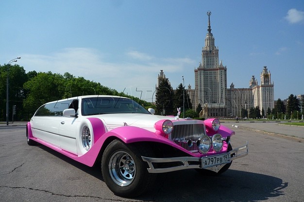 Лимузин Excalibur Phantom Бело-розовый – фото 9