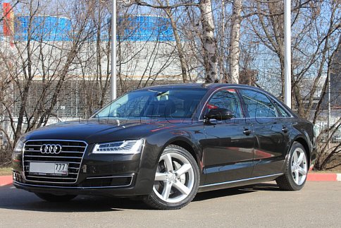 Аренда Audi A8 (D4) рестайлинг на свадьбу