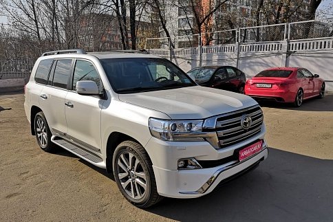 Аренда Toyota Land Cruiser 200 NEW на свадьбу